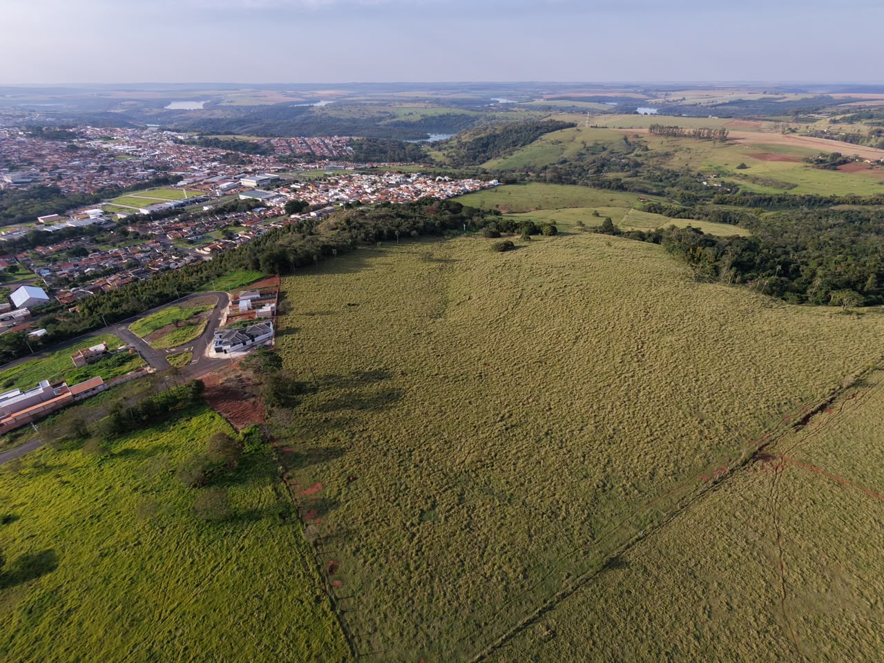 Vista aérea do terreno para loteamento no interior de São Paulo